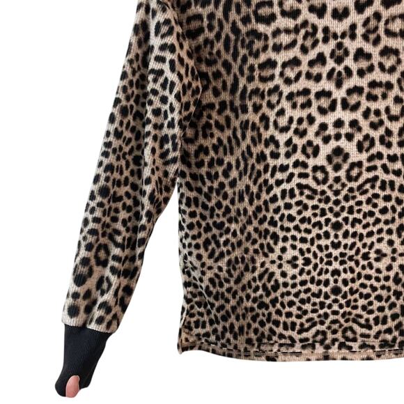 Betsey Johnson Animal Print Top Size Small - Picture 3 of 8
